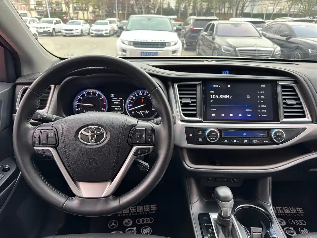 TOYOTA HIGHLANDER 2021