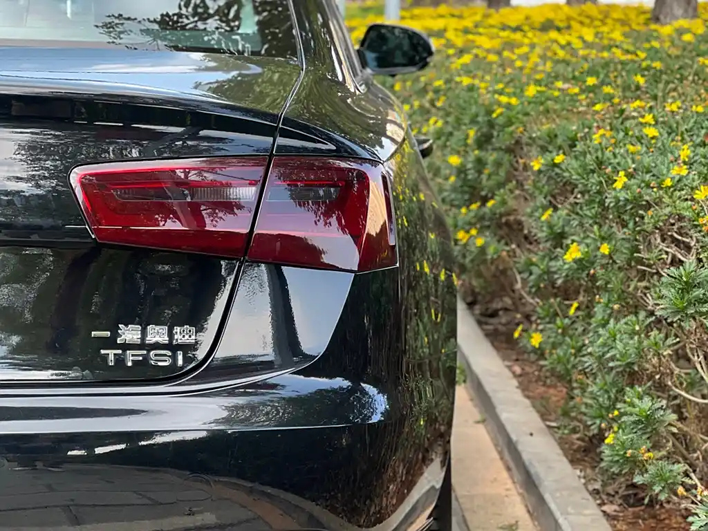 AUDI A6L 2014