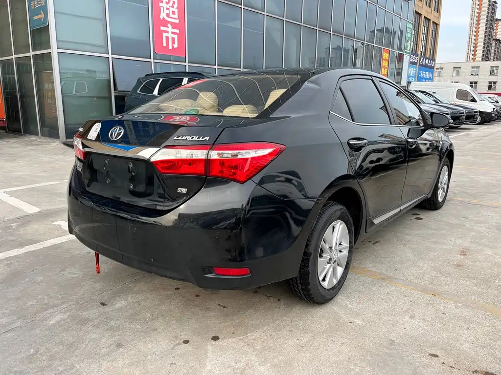 TOYOTA COROLLA 2014