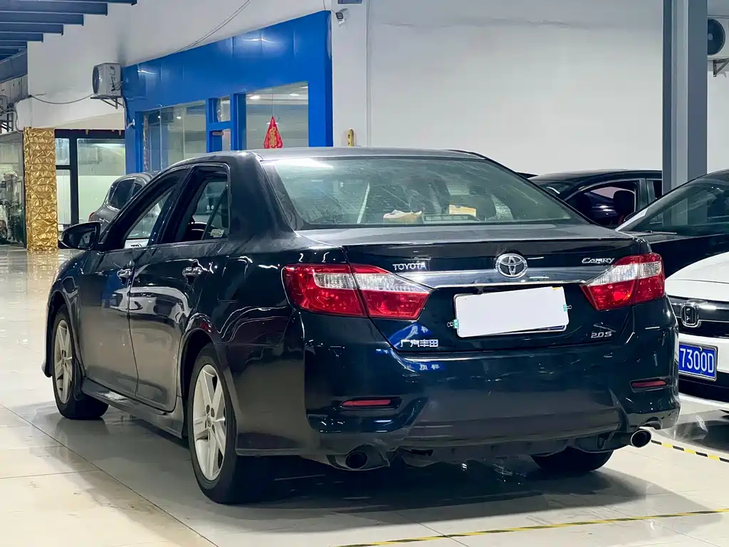 TOYOTA CAMRY 2014