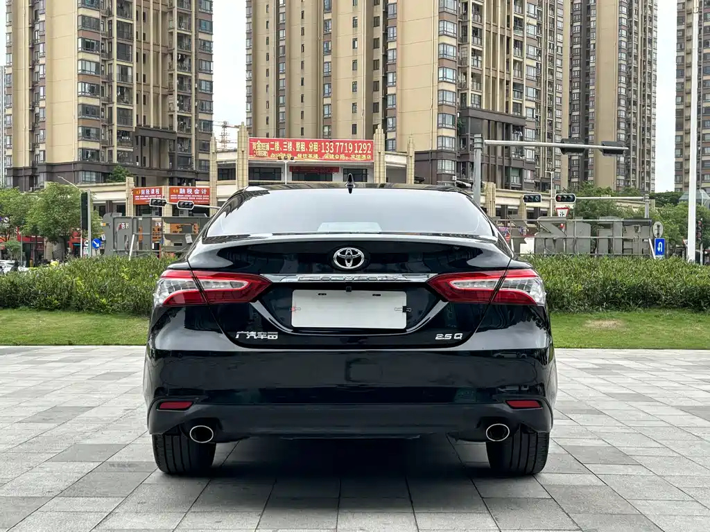 TOYOTA CAMRY 2021