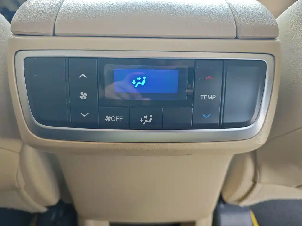 TOYOTA HIGHLANDER 2020