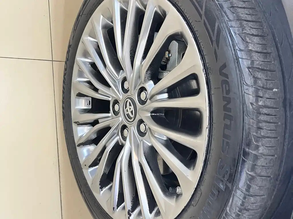 TOYOTA AVALON 2019