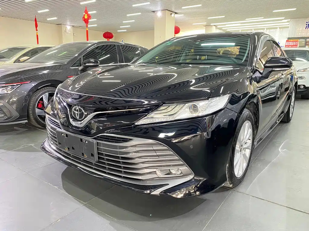 TOYOTA CAMRY 2018