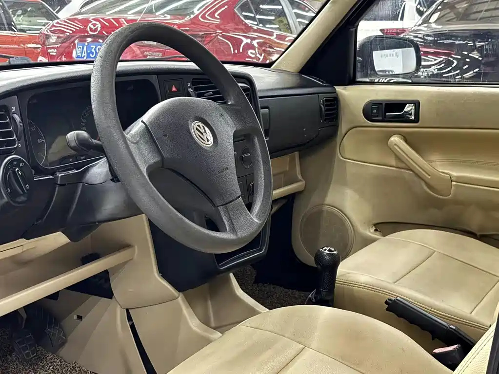 VOLKSWAGEN JETTA 2012