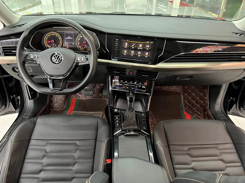 VOLKSWAGEN PASSAT 2021