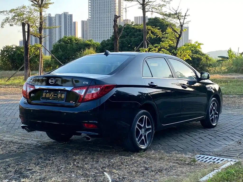 BYD G5 2016