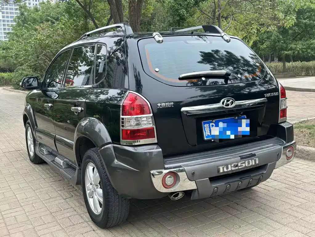 HYUNDAI TUCSON 2010