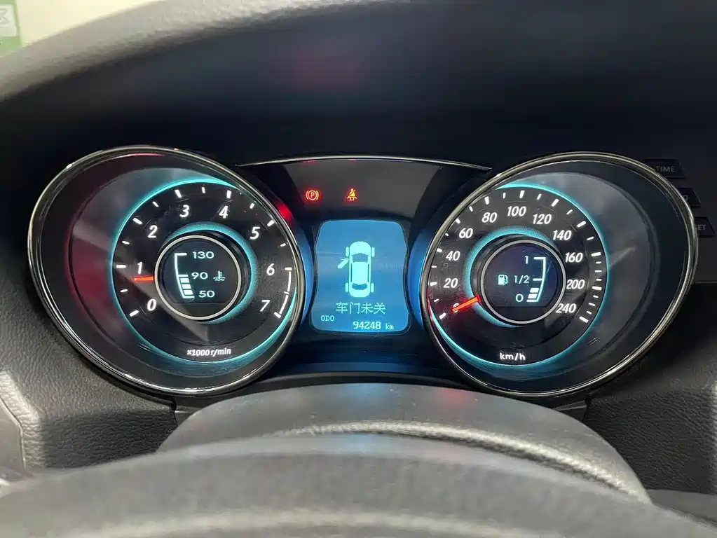 BAIC SENOVA D50 2015