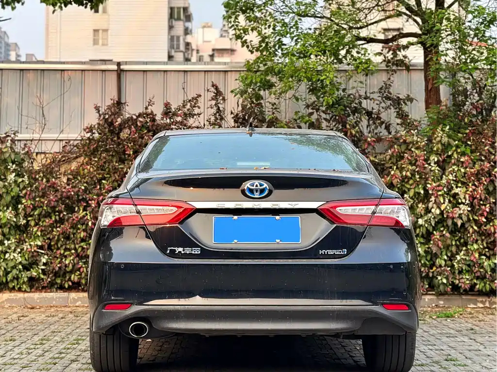 TOYOTA CAMRY 2021