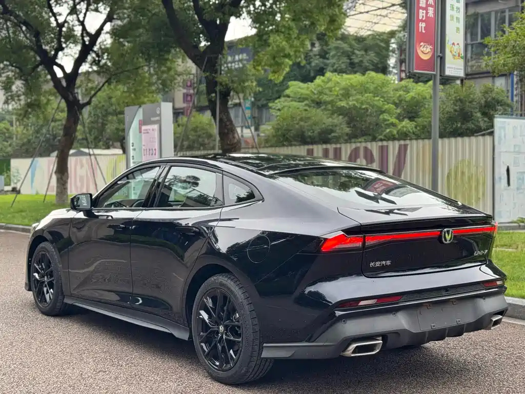 CHANGAN UNI-V 2025