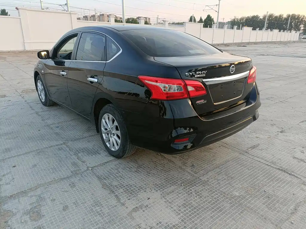 NISSAN SYLPHY 2022