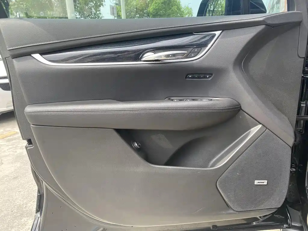 CADILLAC XT5 2022