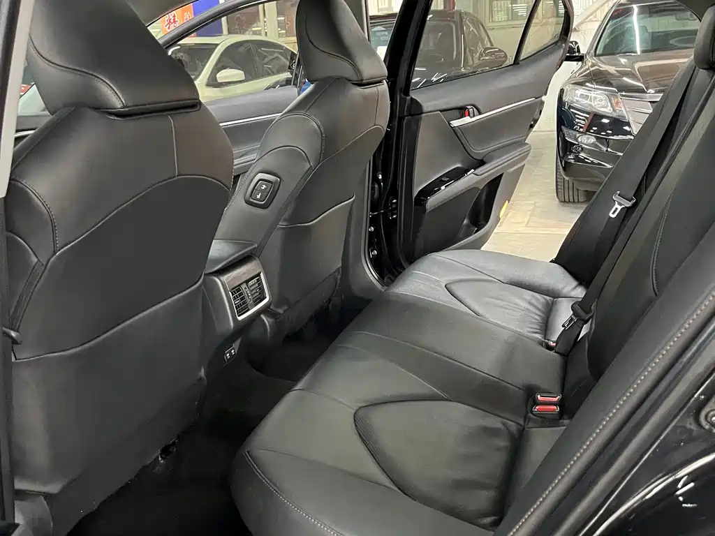 TOYOTA CAMRY 2023