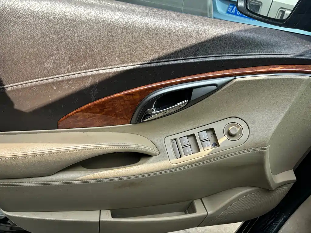 BUICK LACROSSE 2013