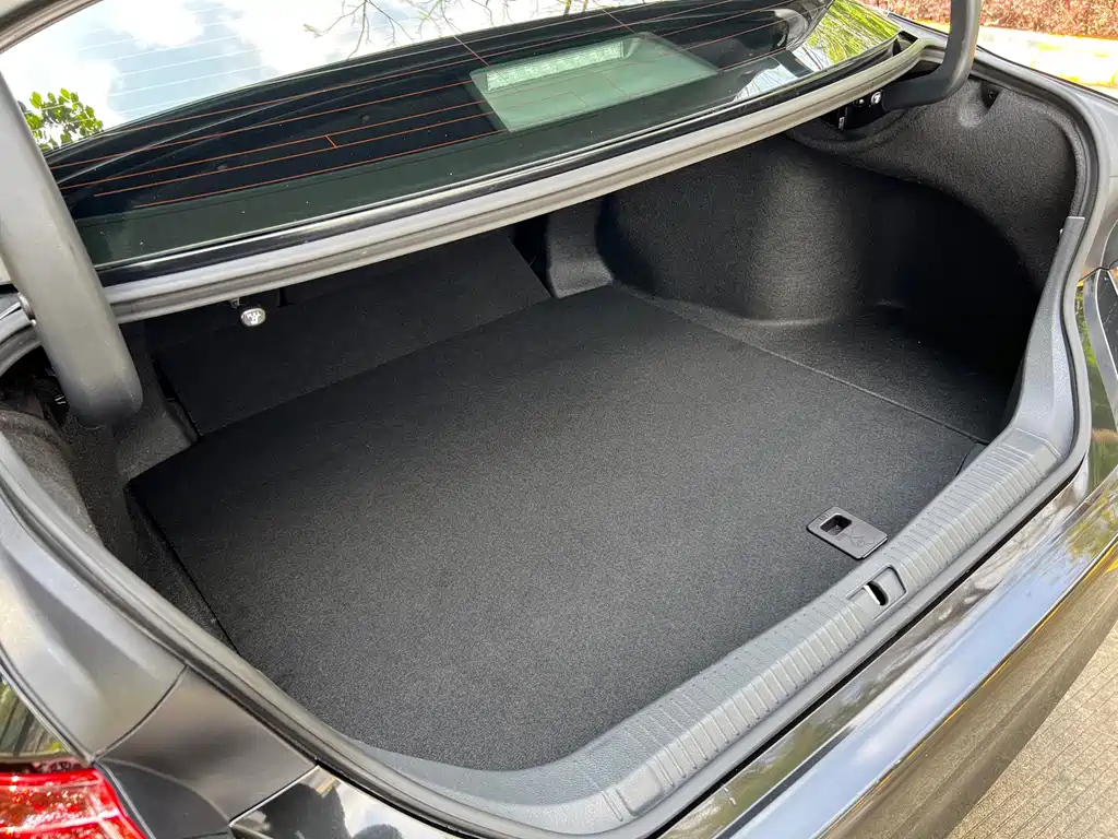 TOYOTA AVALON 2020