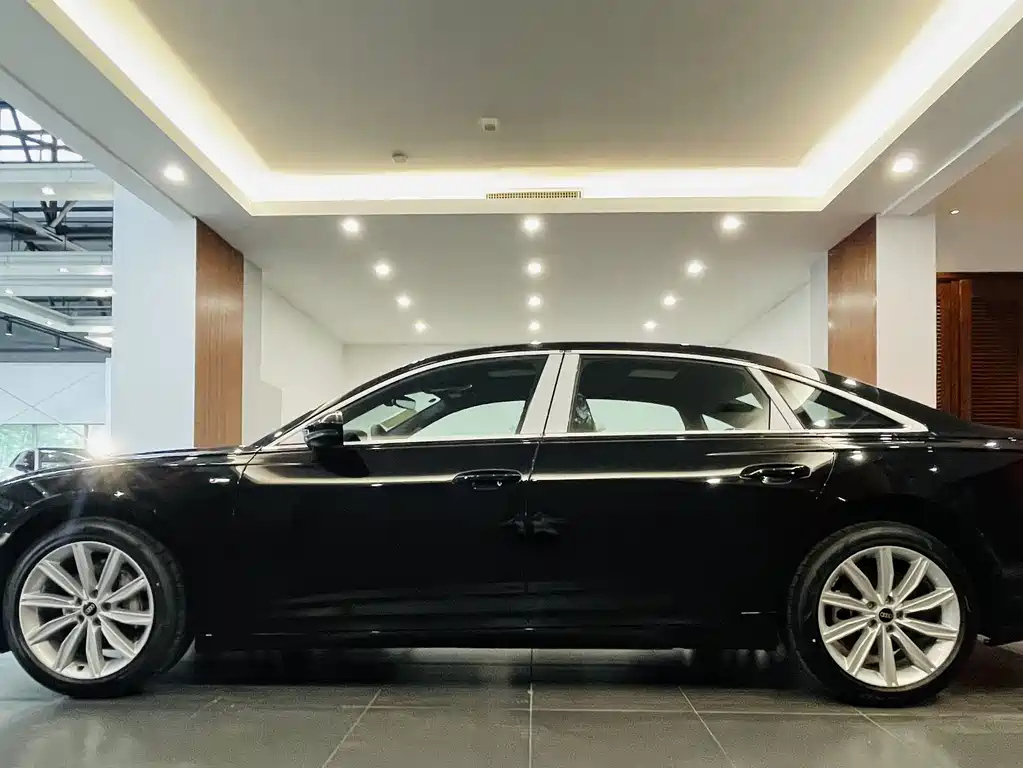 AUDI A6L 2024