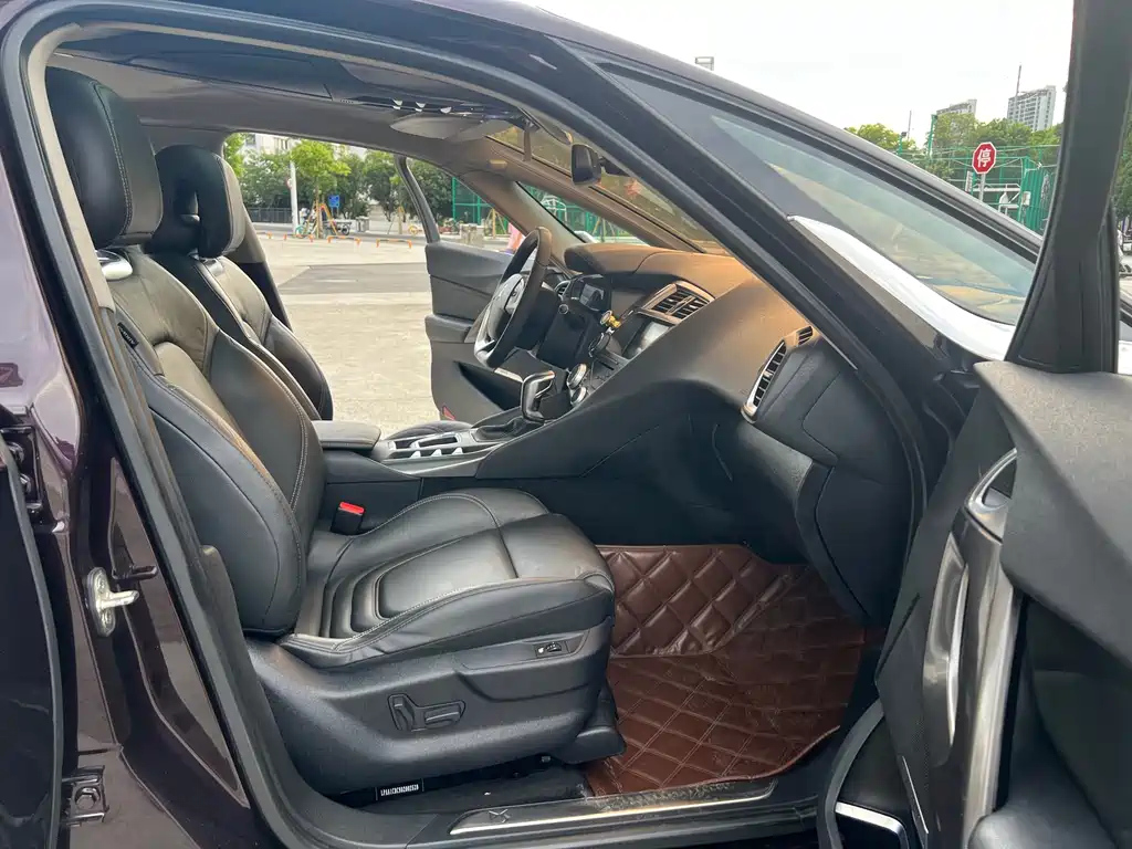 DS 5 2014