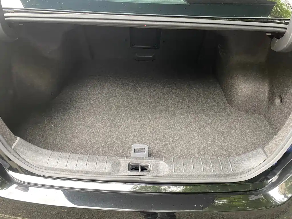 NISSAN TEANA 2022