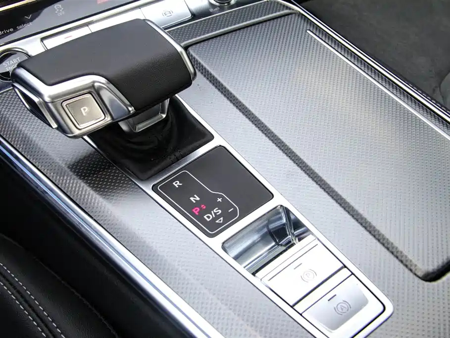 AUDI A6L 2024