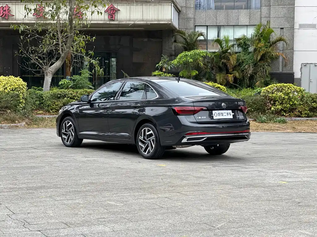 VOLKSWAGEN SAGITAR 2023