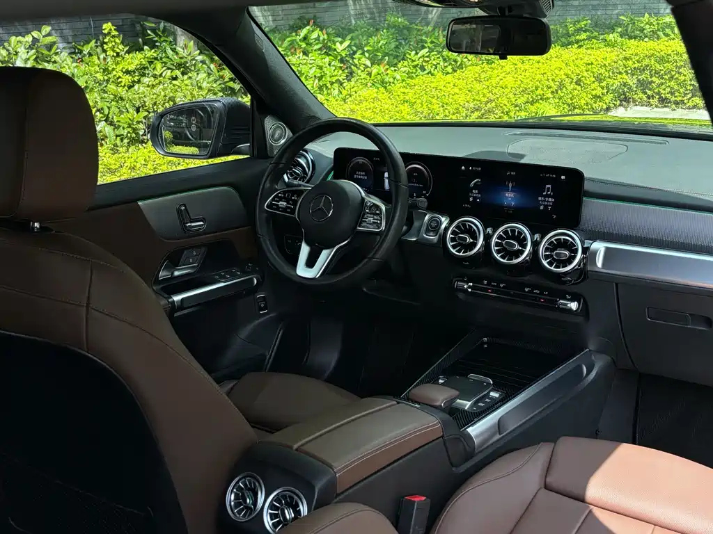 MERCEDES BENZ GLB 2021