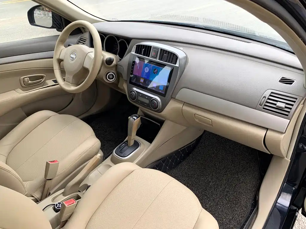 NISSAN SYLPHY 2013