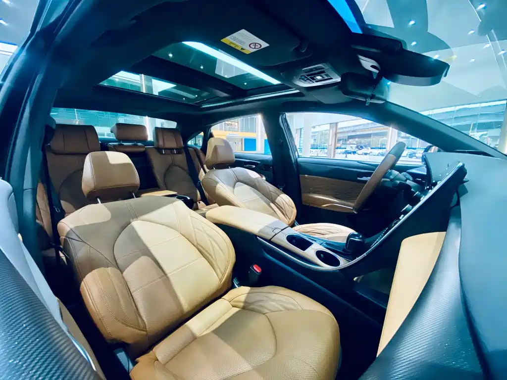 TOYOTA AVALON 2019