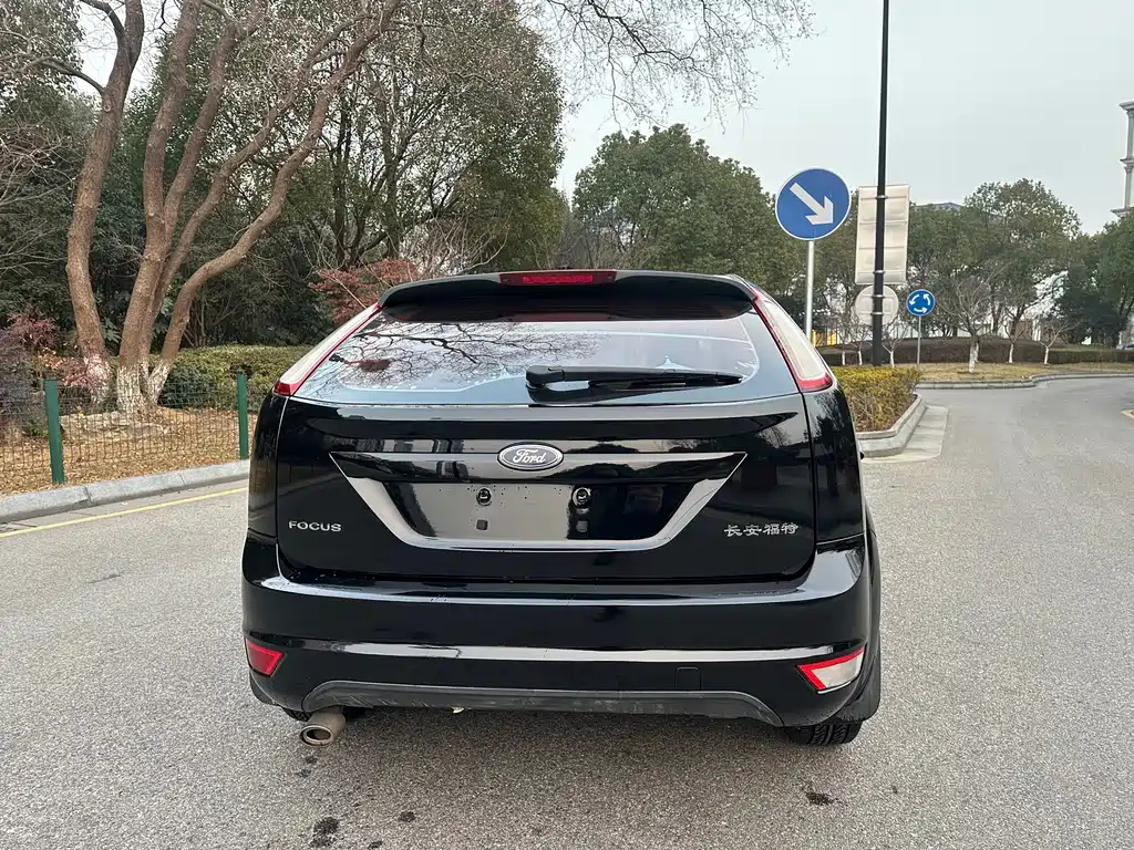 FORD FOCUS 2011