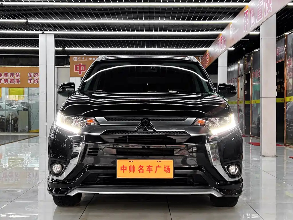 MITSUBISHI OUTLANDER 2022