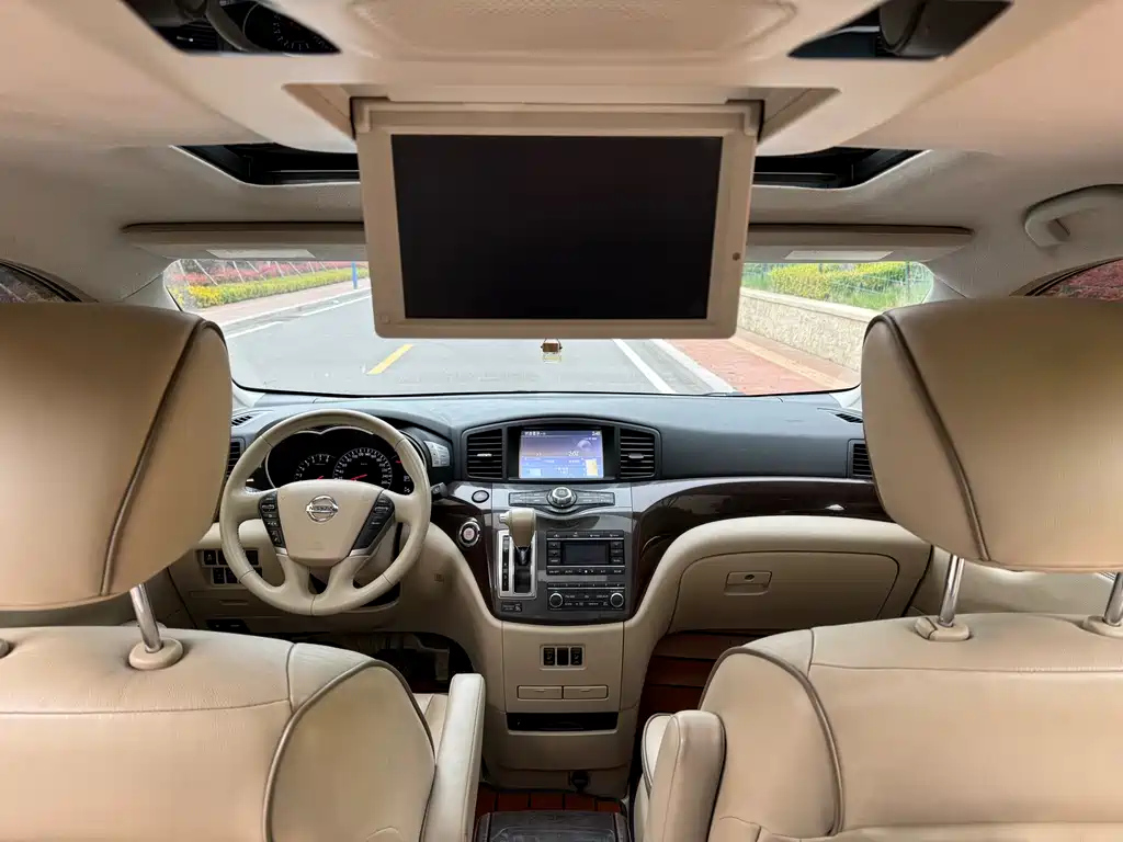 NISSAN QUEST 2014