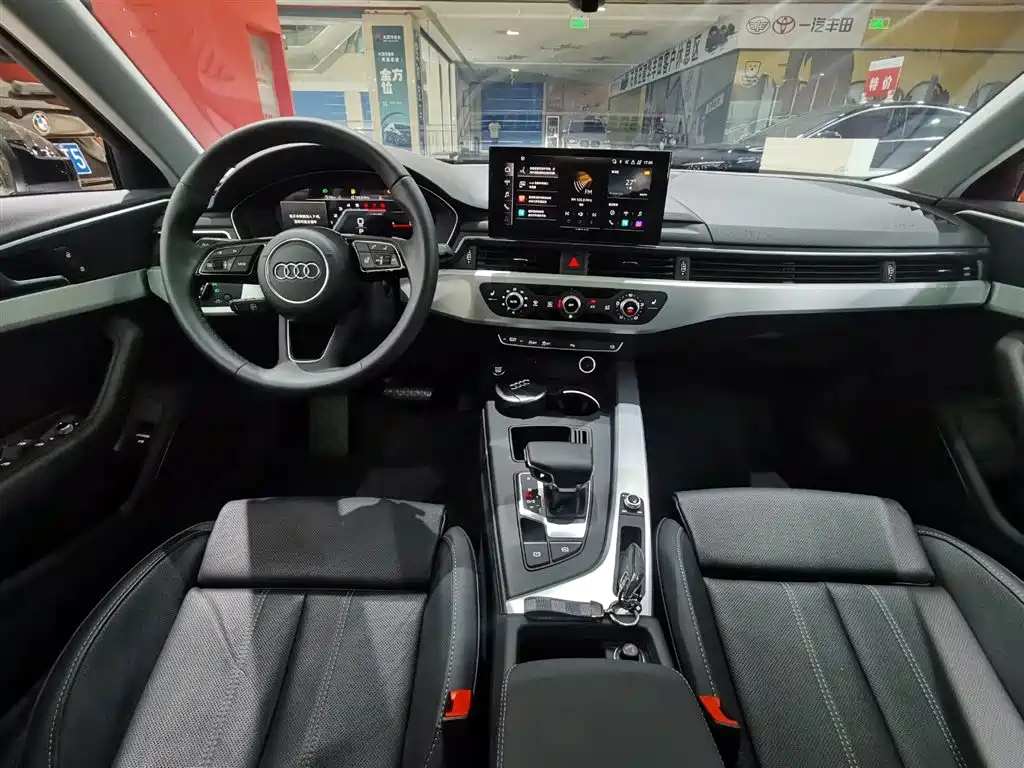 AUDI A4L 2022