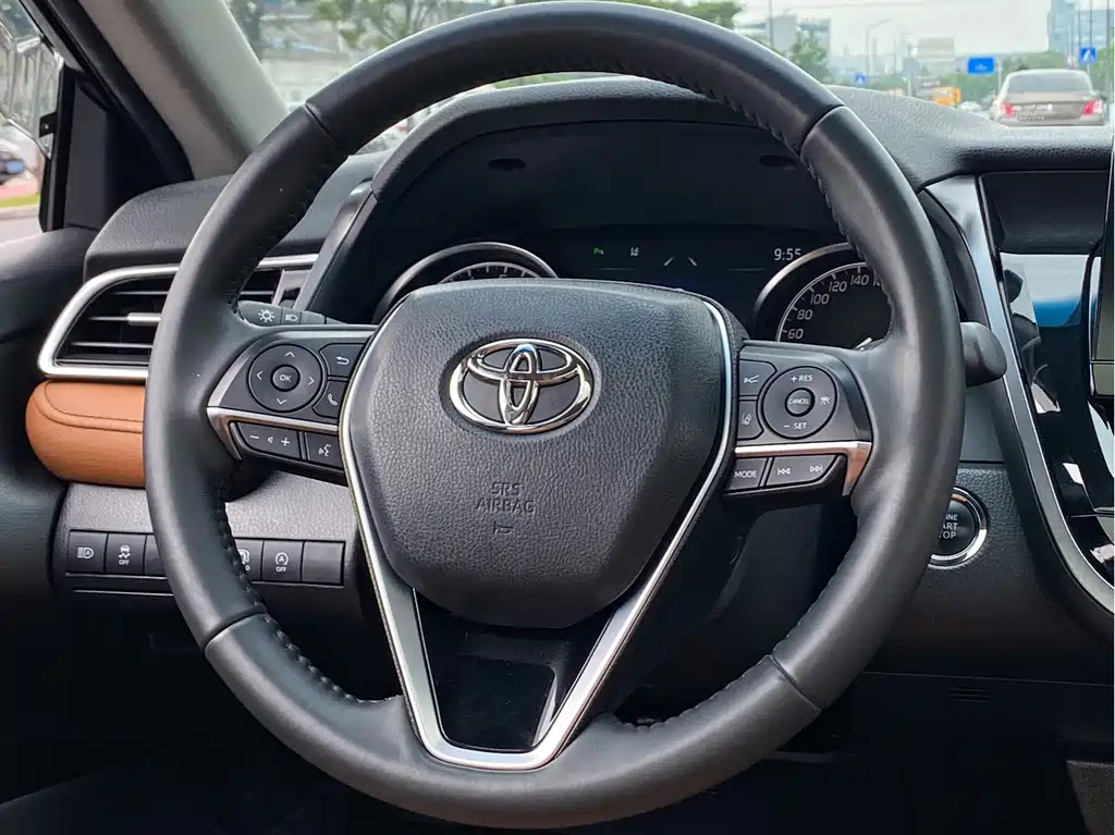 TOYOTA CAMRY 2022