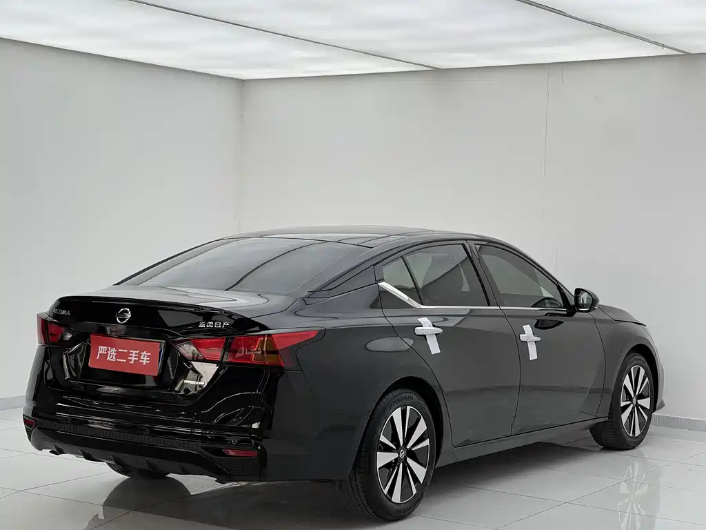 NISSAN TEANA 2021