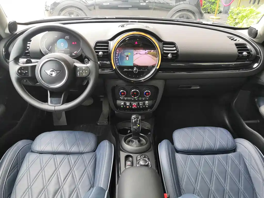 MINI CLUBMAN 2022