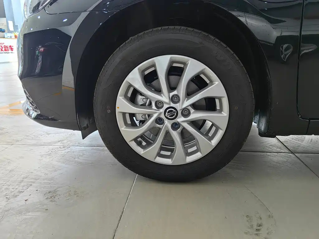 NISSAN SYLPHY 2024