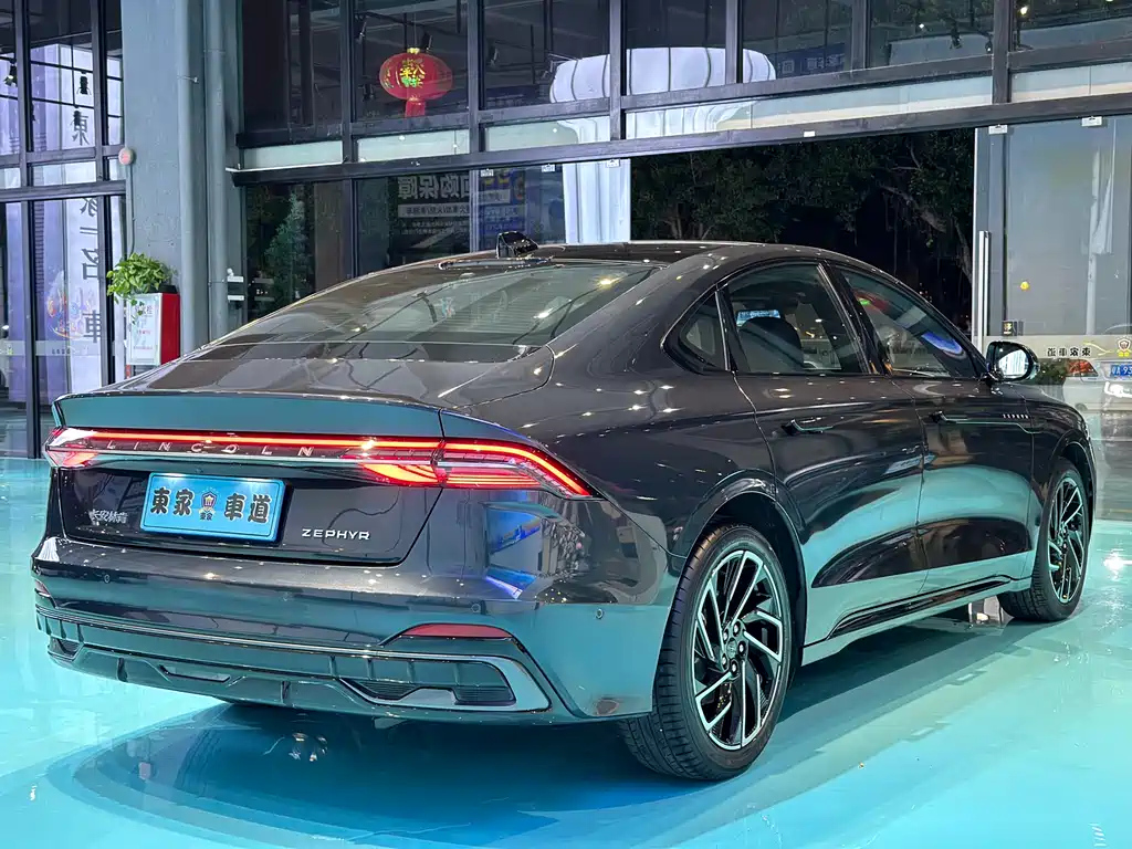LINCOLN Z 2023