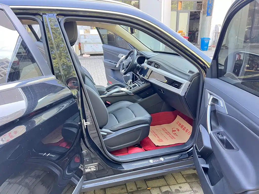 GEELY AUTO BOYUE 2021