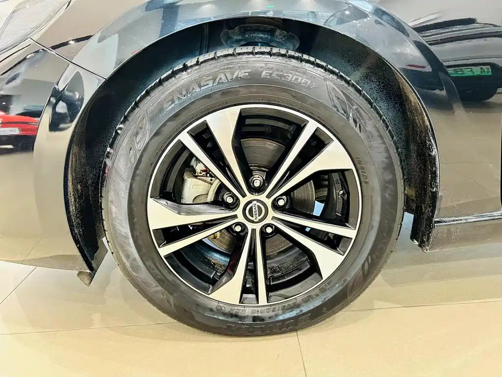 NISSAN SYLPHY 2020