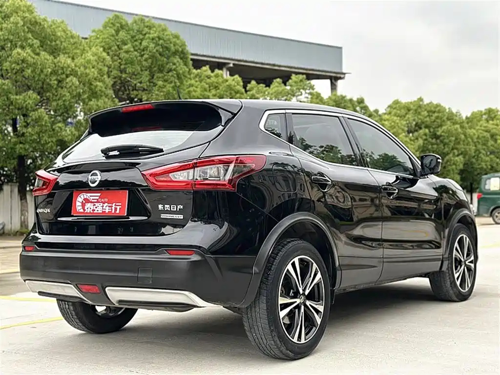 NISSAN QASHQAI 2019