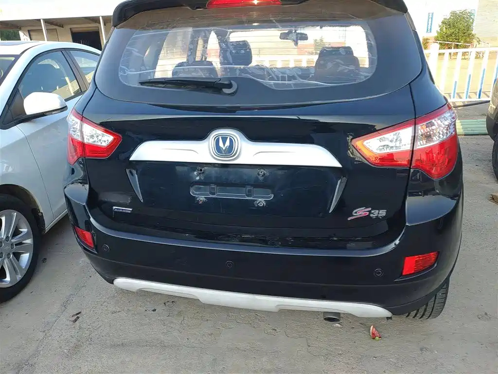 CHANGAN CS35 2016