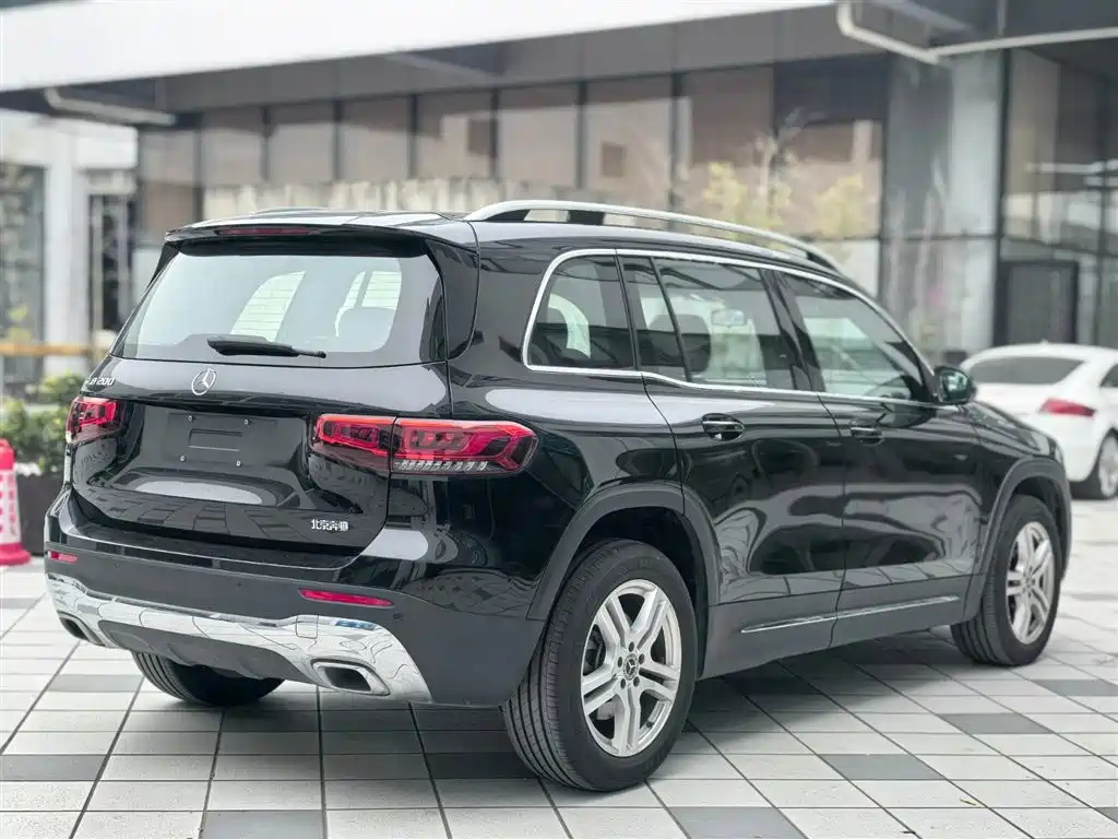 MERCEDES BENZ GLB 2022
