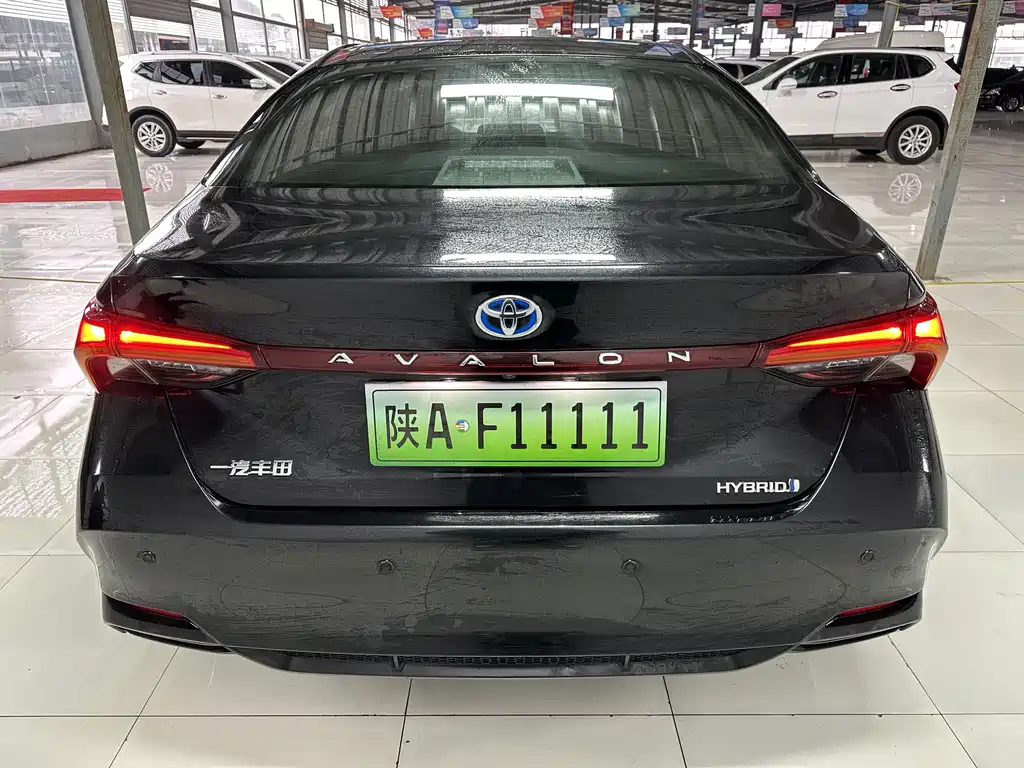 TOYOTA AVALON 2022