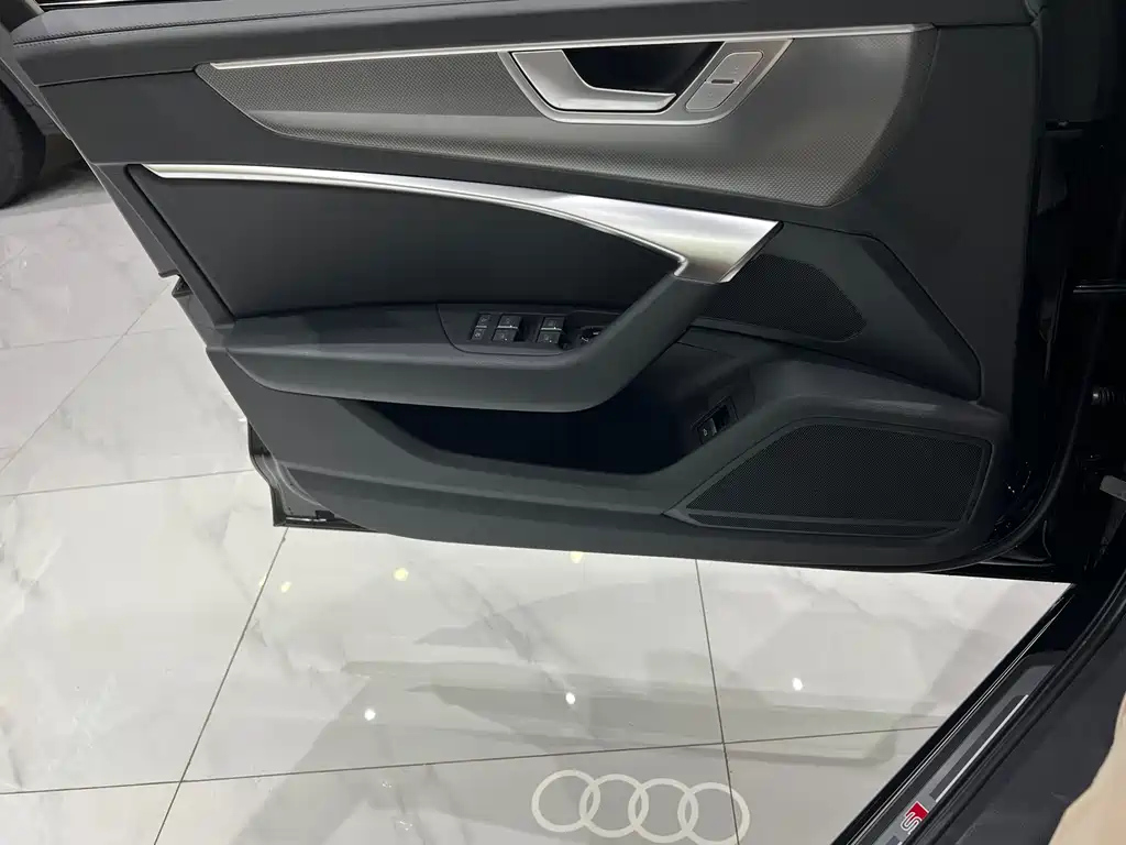 AUDI A6L 2024
