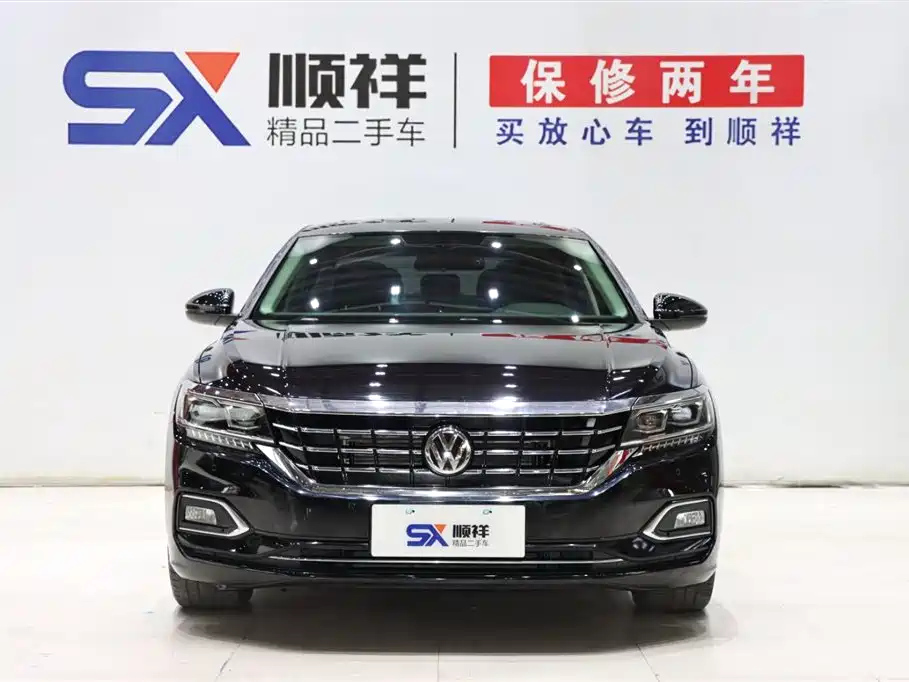VOLKSWAGEN PASSAT 2019