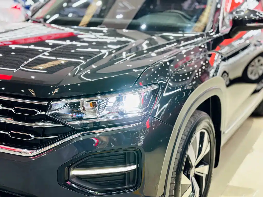 VOLKSWAGEN TAYRON 2020