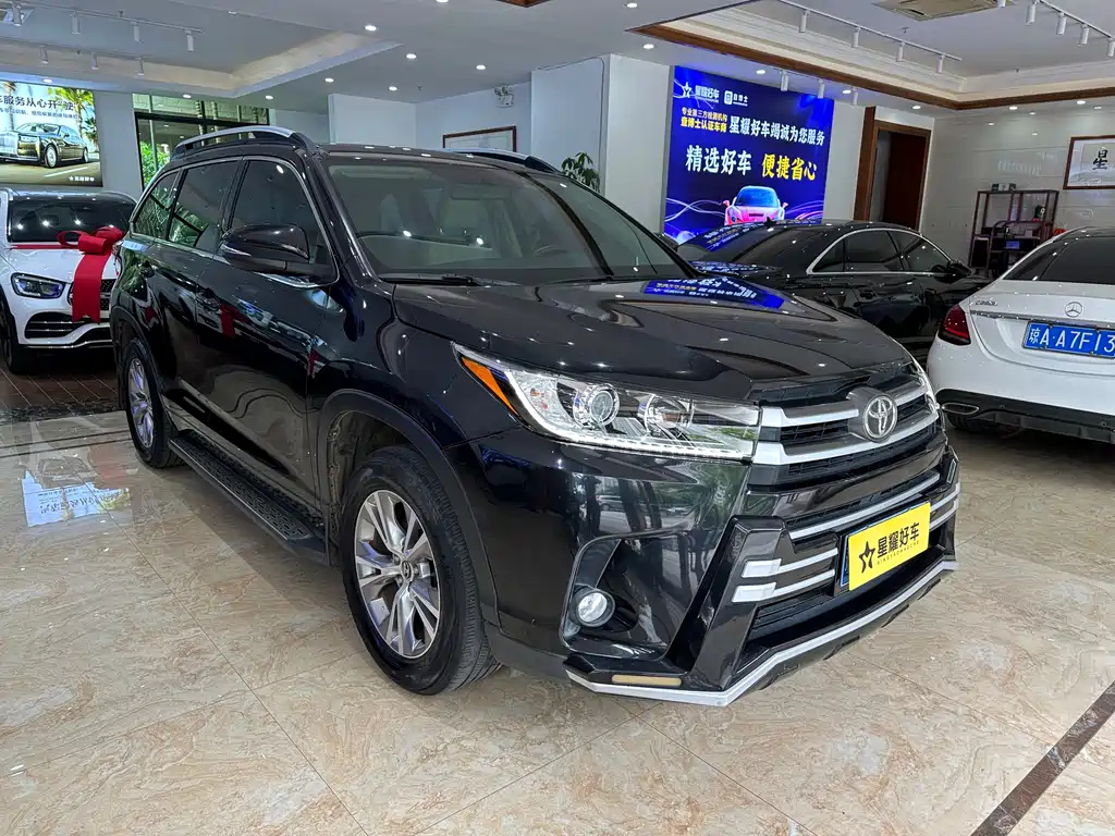 TOYOTA HIGHLANDER 2019