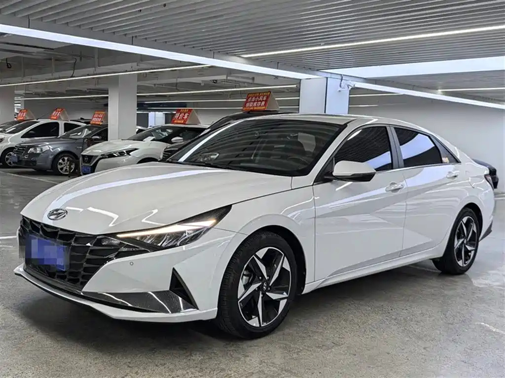 HYUNDAI ELANTRA 2022