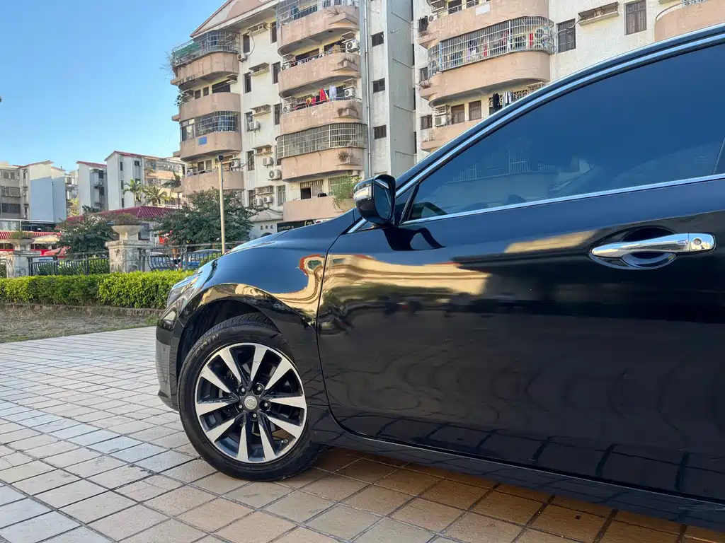 NISSAN TEANA 2018