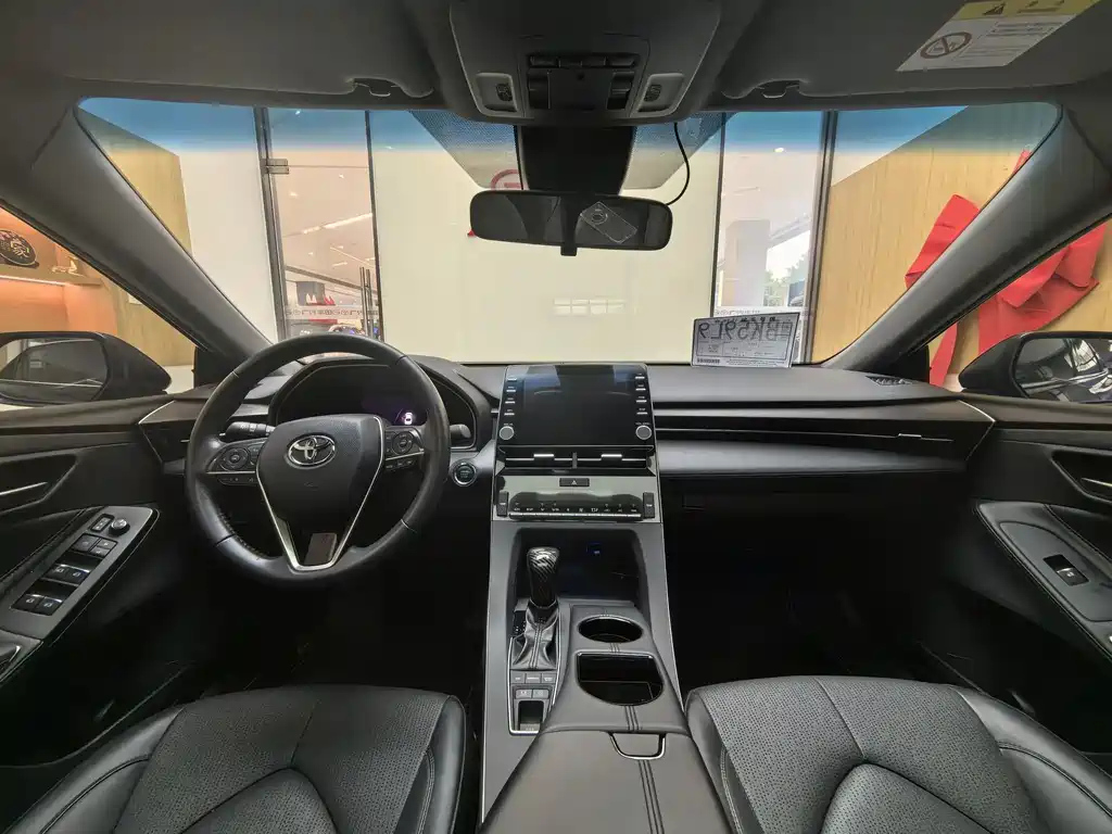 TOYOTA AVALON 2021